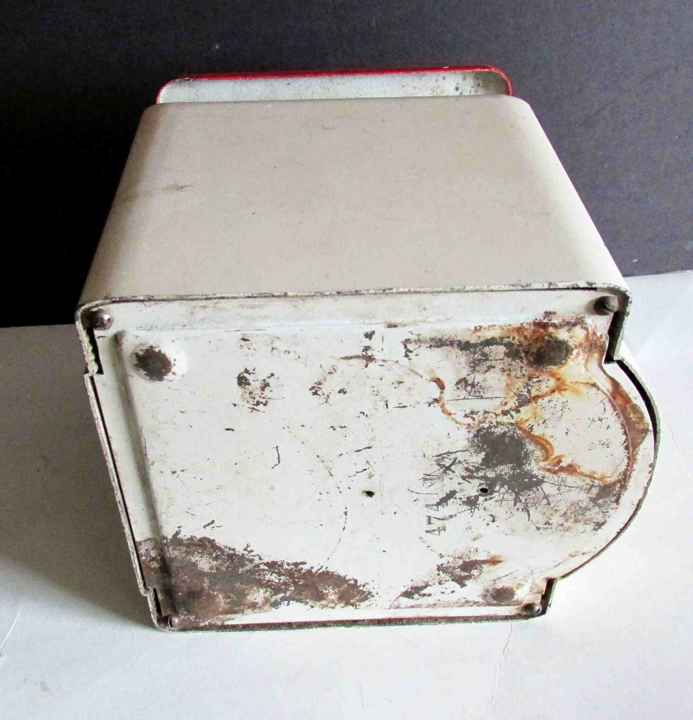 Antique Deco Design 1930-40s Metal Kitchen Scale Maid of Honor 6.5
