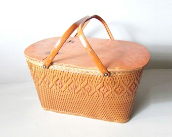 Vintage Woven Picnic Basket with Hinged Wood Lid, Metal Handles 21x14x11.5"   FREE SH