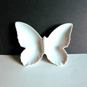 Vintage White Butterfly Shaped Porcelain Sauce Dish Rings Trinket Tray, Japan OMC 5.5 x 4.5 inches FREE SH
