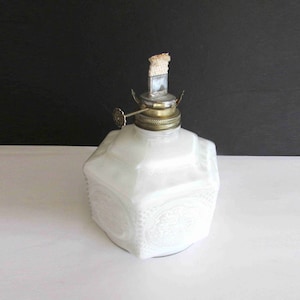 Vintage Lamplight Farms Glass Oil Lamp & Burner Horse Buggy Hexagonal Western Farm Decor 6x7.5 tall FREE SH