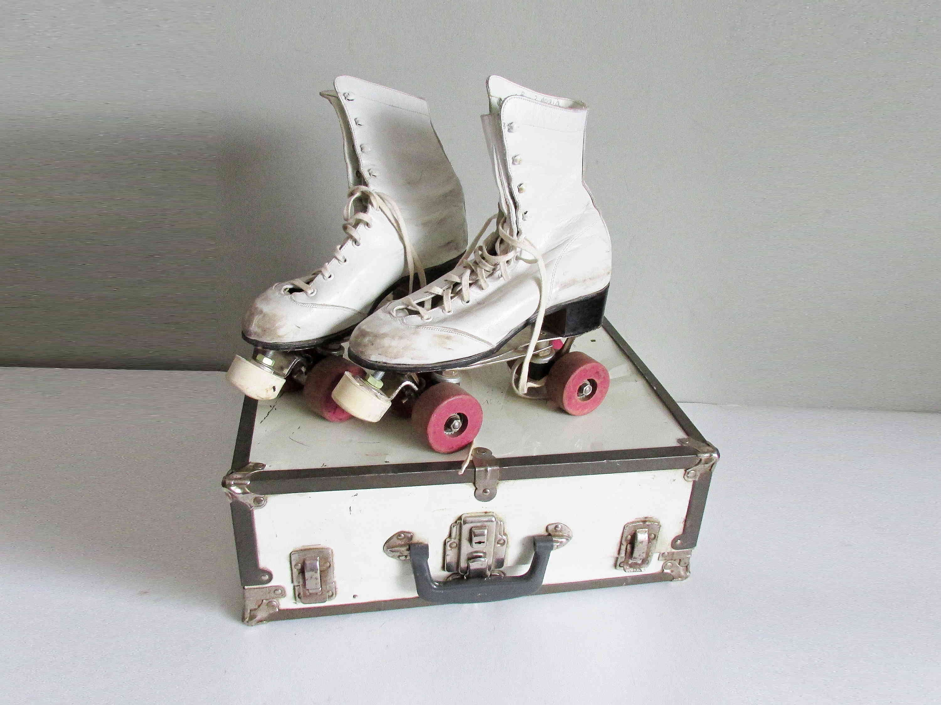 JC Higgins Vintage Sears Rink Roller Skates Women's Size 6 JC Higgins Vintage Sears Rink Roller Skates Women's Size 6