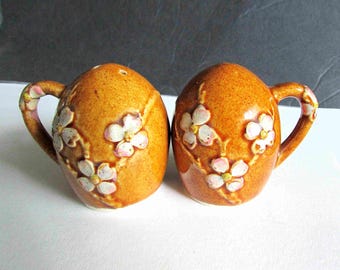 Mid Century Ceramic Cherry Blossom Salt & Pepper Shakers - Japan 2" FREE SH