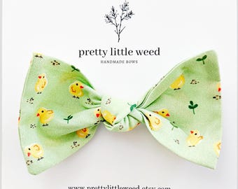 Green Baby Chick Hair Bow, Farm Birthday Bow