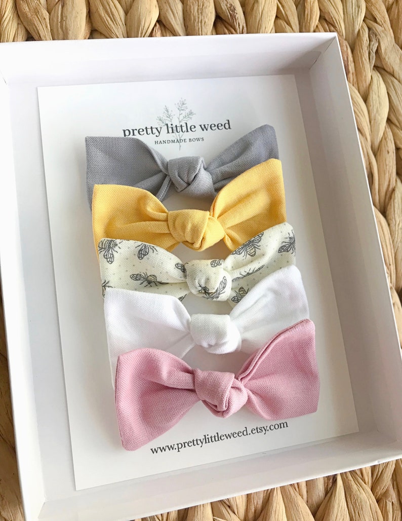 bows honey bee headband honey bee bows baby shower gift baby bee bows toddler headband bee hair bows baby headband bee headband