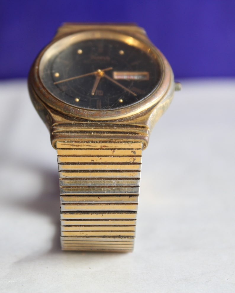 hmt quartz watch