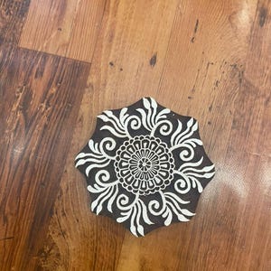 Florale Design Hand Gebogener Holzdruckblock