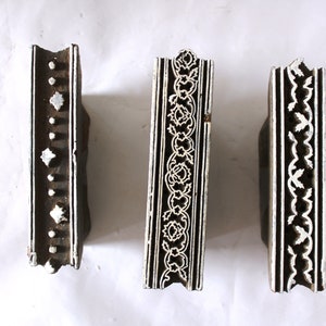 Vintage Wooden Border Stamp: Indian Textile Design Blocks