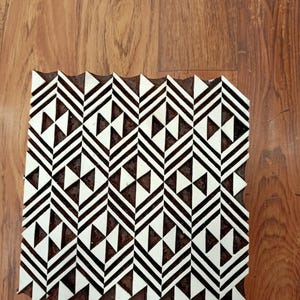 Impression textile, bloc en bois, motif tringle, incurvé à la main