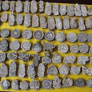 10 Stück 18 Dollar Kaufen Sie alle Holzdruckblöcke Mix Designs Mehr als 100 verschiedene Designs verschiedene Angebote