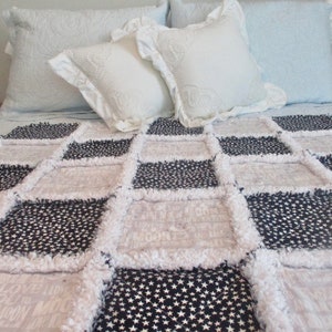 I Love You to the Moon Rag Quilt / Handmade Baby Rag Quilt / Child Rag Quilt / Lap Quilt / Quilted Throw / Navy Gray Rag Quilt