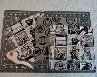 Pre-cut 9 inch fabric squares / Marvel Comics 9 inch fabric squares / Destash cotton fabric / Quilting Squares