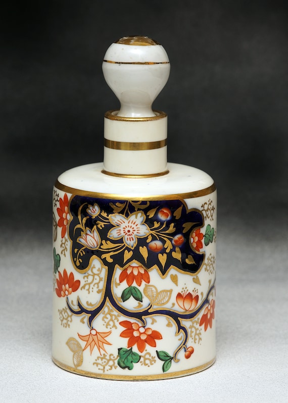 Antique ceramic dressing table or apothecary styl… - image 1