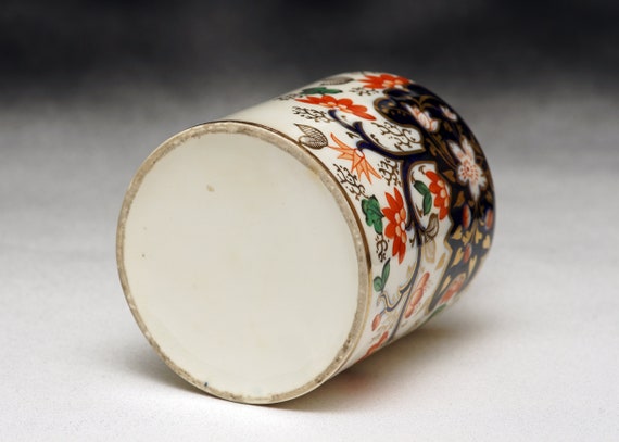 Antique ceramic dressing table or apothecary styl… - image 4