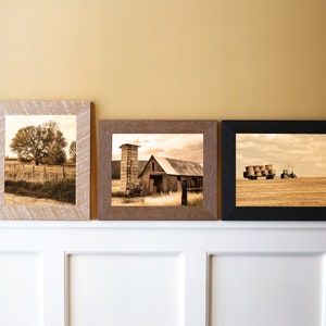 Custom Wood Picture Frames, Rustic Farmhouse Distressed Frame, Wooden Photo Frame, 4x6, 5x7, 8x10, 11x14 image 3