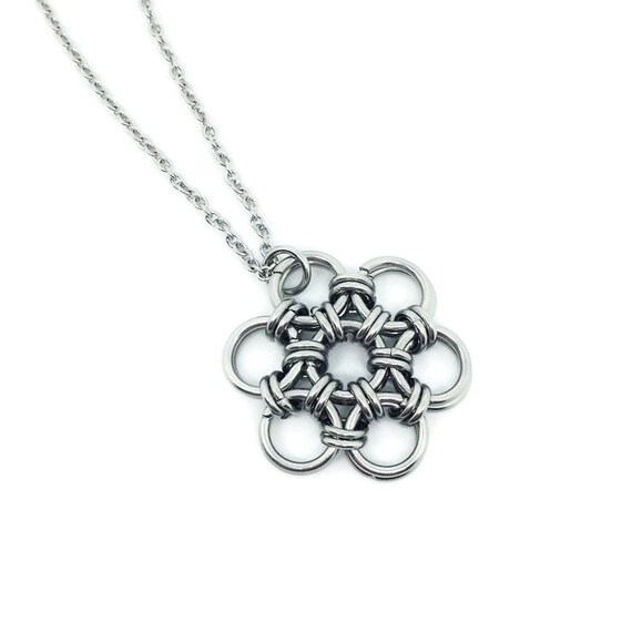 17 X 14 MM ONE STERLING SILVER SNOWFLAKE CHARM PENDANT FOR CHRISTMAS