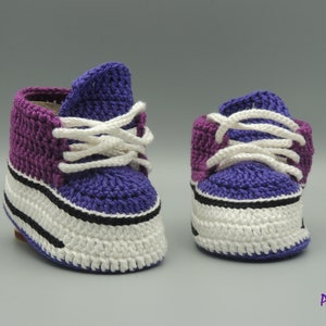 Purple shoes, crochet sneakers, crochet baby shoes, shoes with heart, newborn booties, newborn baby gift, baby shower gift, first baby gift