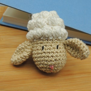 Sheep bookmark, white sheep, crochet  animal bookmark, animal bookmark for kids, sheep lover, sheep, bookworm gift, book gift for a reader