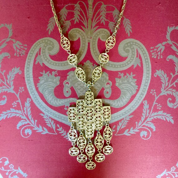 Vintage 1970s or 1960s Boho Gold cross Pendent Nec