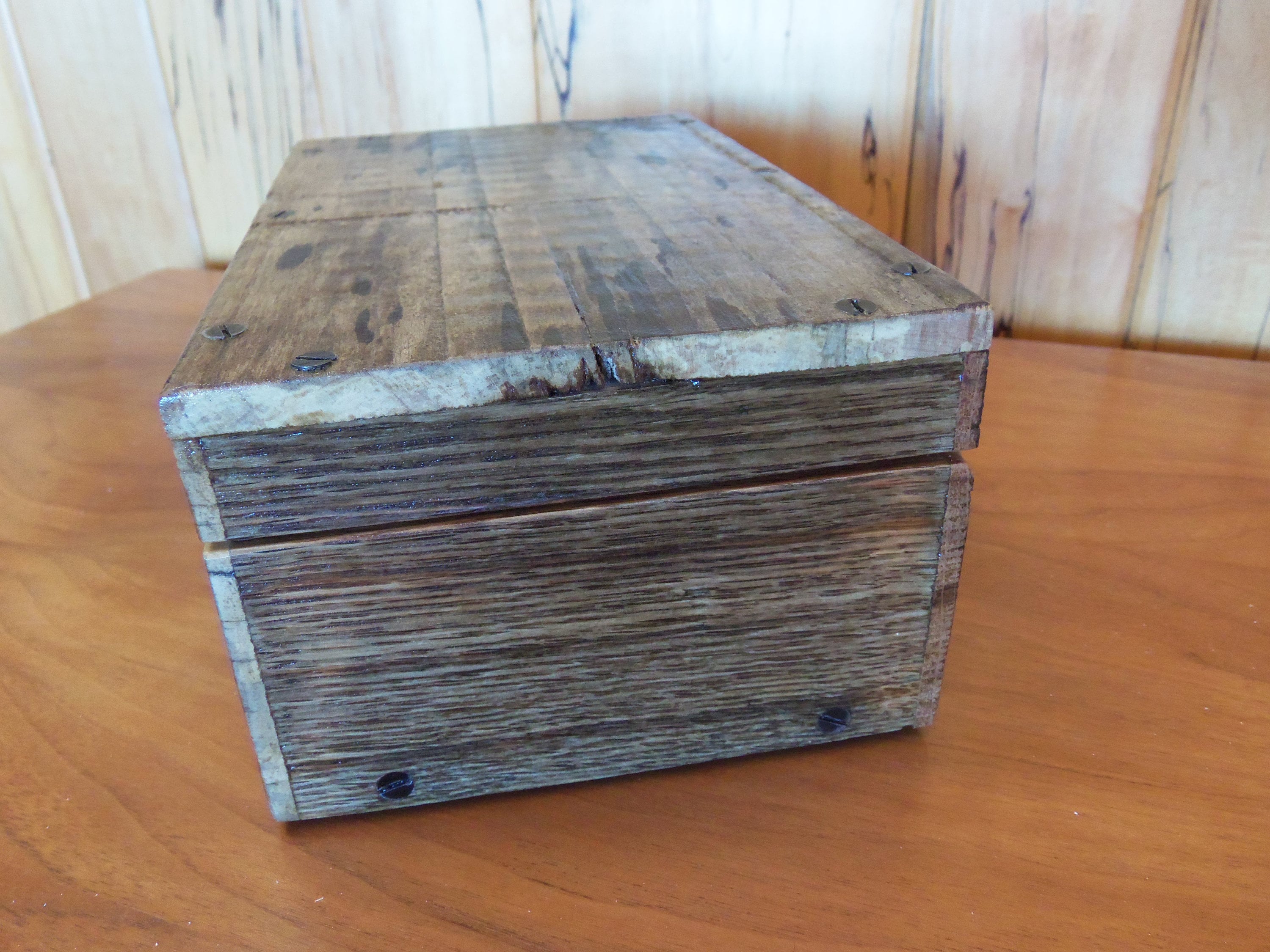 Pallet jewelry box