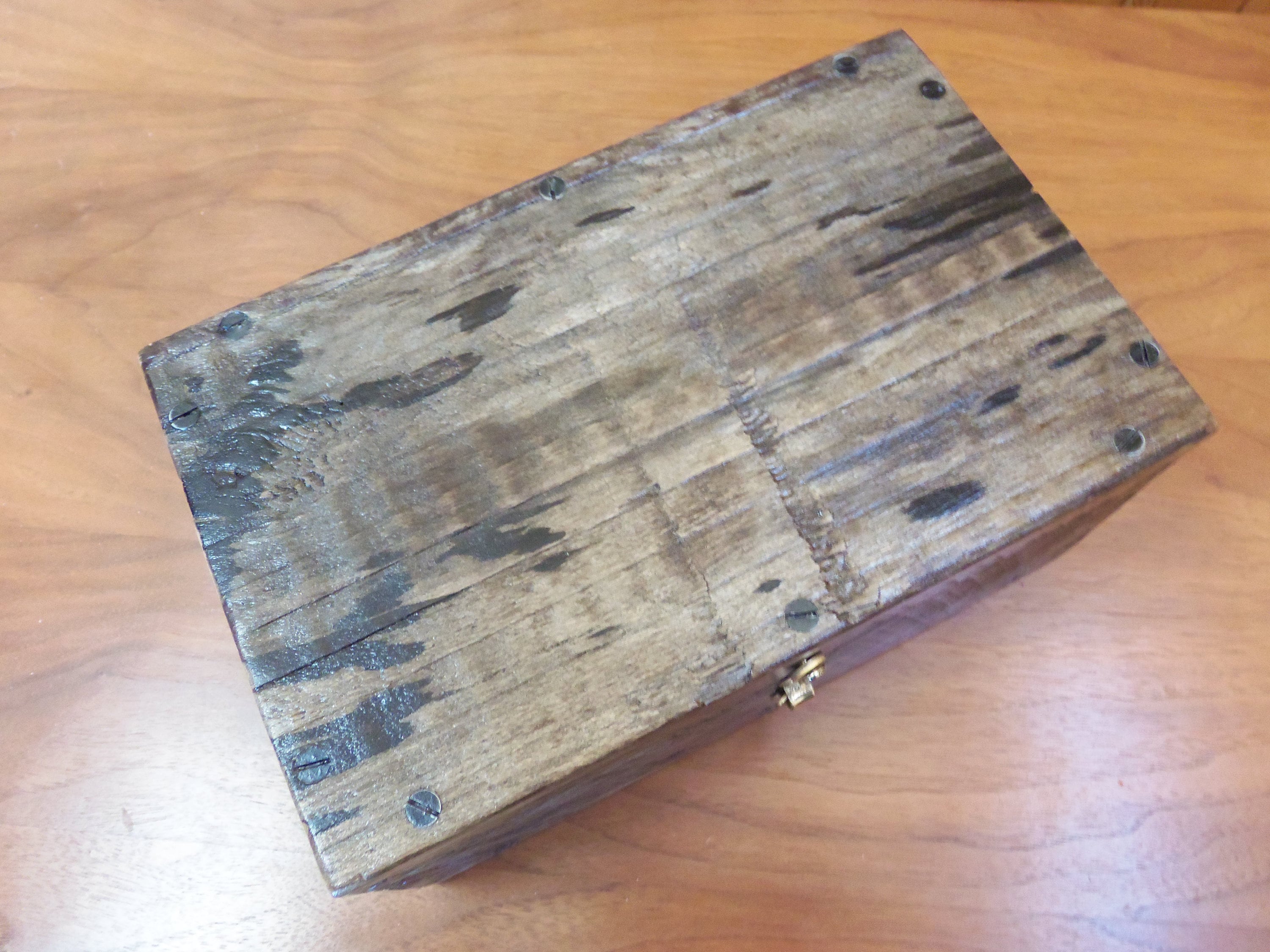 Pallet jewelry box