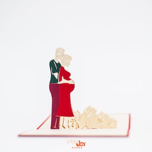 Attendre une carte pop-up de grossesse en couple