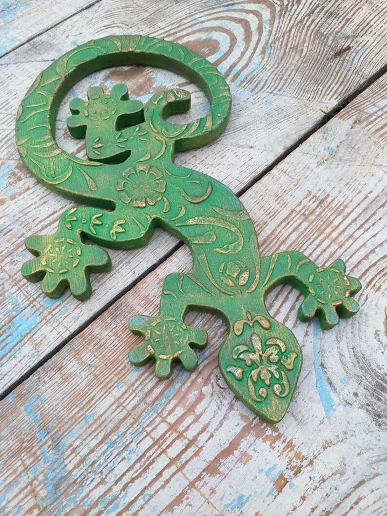 Wooden Gecko Wooden Lizard Wall Decor Wall Hanging Etsy