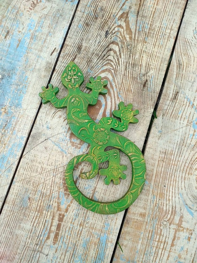 Wooden Gecko Wooden Lizard Wall Decor Wall Hanging Etsy