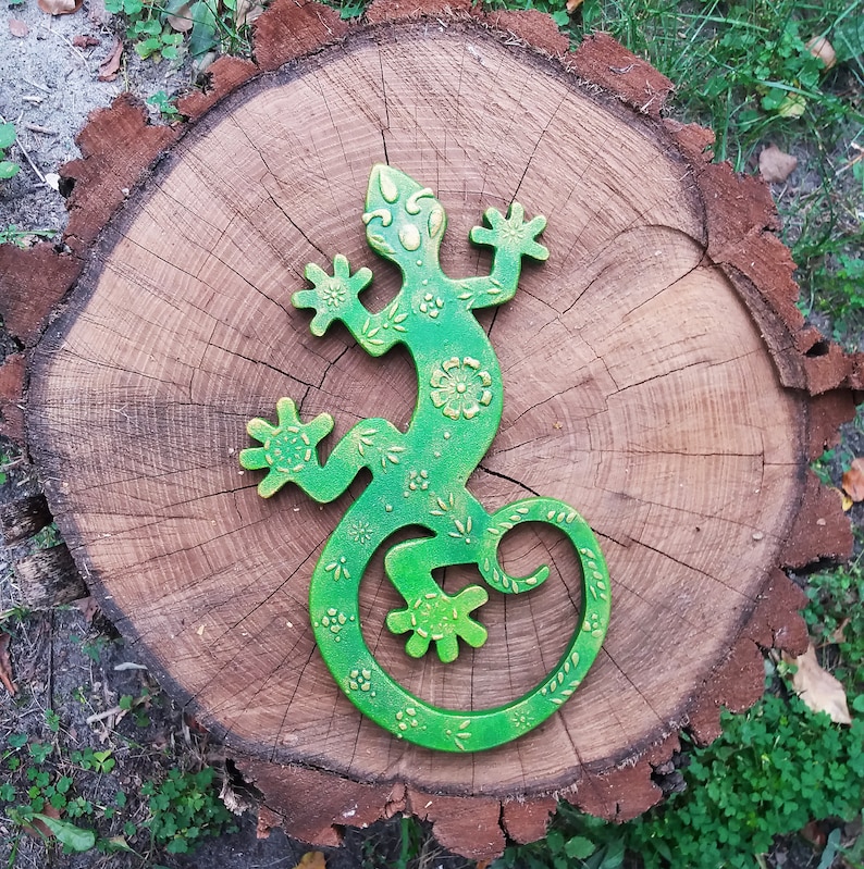 Wooden Gecko Wooden Lizard Wall Decor Wall Hanging Etsy