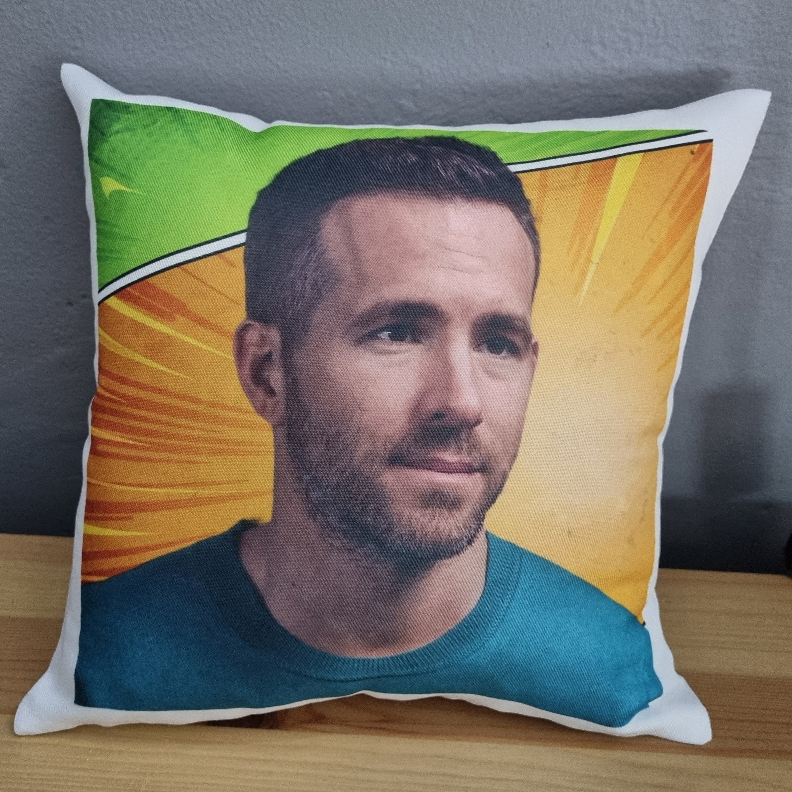 Ryan Reynolds Cushion Cover Photo Fan Art Gift 