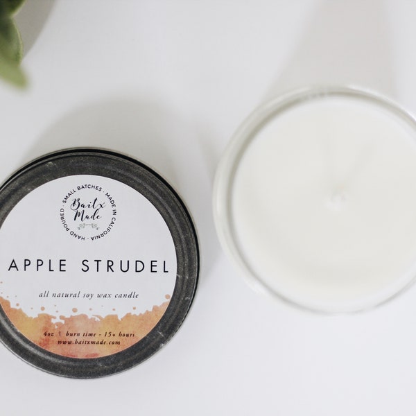 Apple strudel candle, apple candle, apple pie candle, bakery candle, sweet candle, fall candle, pastry candle, apple harvest candle