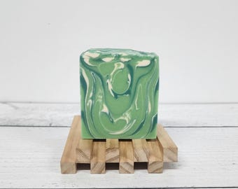 Handgemaakte dennenzeep