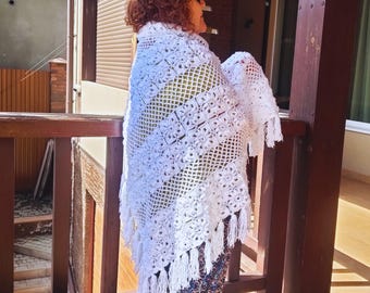 Crochet Shawl with Tassels, Handmade Shoulder Cape, White Rustic Wedding Cape, Afghan Shawls, Granny Square Shawl, Lace Cover Up