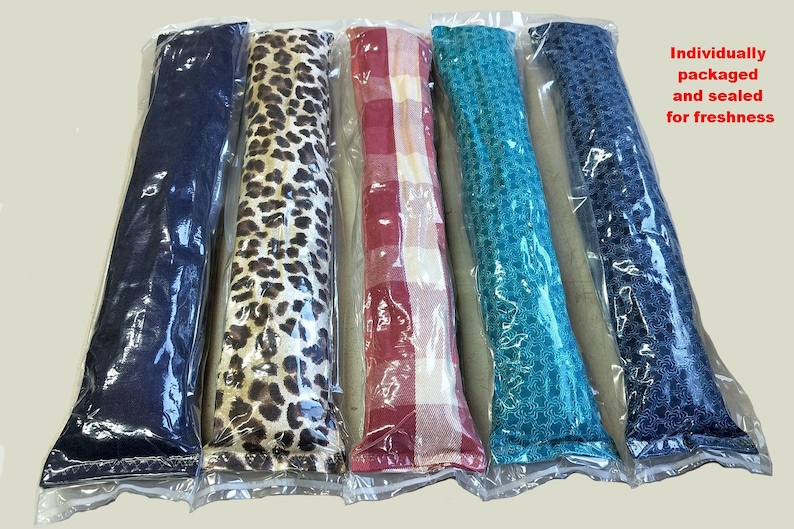 May include: Five individually packaged and sealed catnip toys. The toys are in clear plastic bags and feature different patterns: blue, leopard print, red plaid, blue and green, and solid blue.