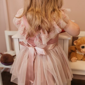 ボヘミアン フラワーガール ドレス、女の子の洗礼式用ローブ、女の子のケーキ スマッシュ アウトフィット、花柄の女の子のドレス、女の子の特別な日、ボヘミアン ベビードレス