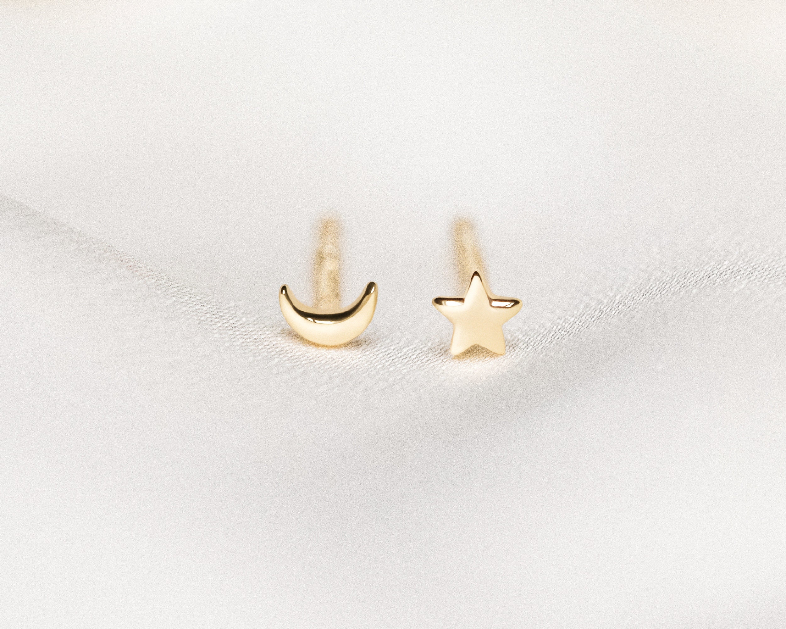 PENDIENTES MUJER PEQUEÑOS DE PLATA ESTRELLA Y LUNA COLOR