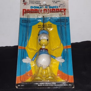 Donald Duck vintage 1973 &quot;Peppy Puppet&quot; marionette toy in original packaging. Never used. Fast, free shipping to U.S.A.