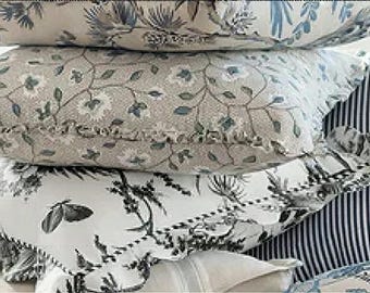 Chelsea Floral Fabric by Anna French/thibaut - Etsy