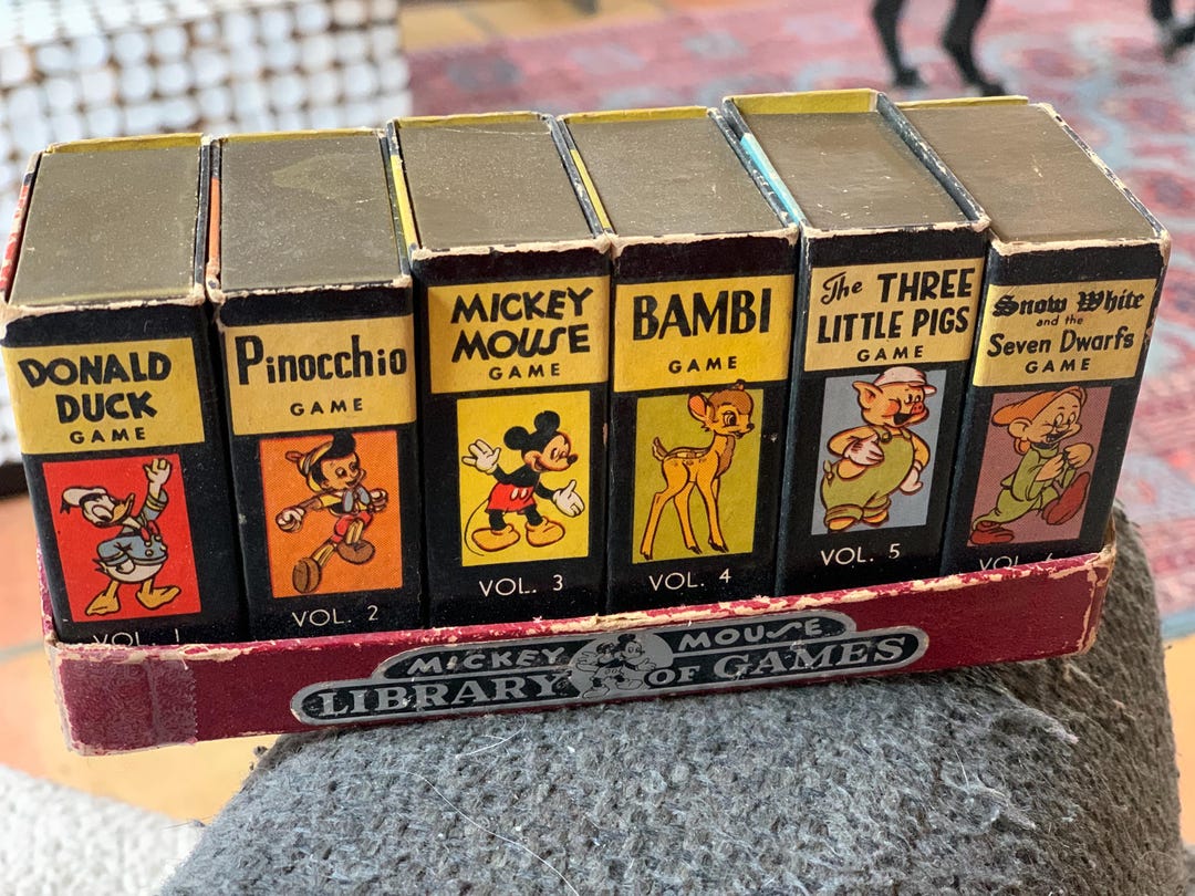 Rare Collectible 1946 Mickey Mouse Library of Games (donald Duck