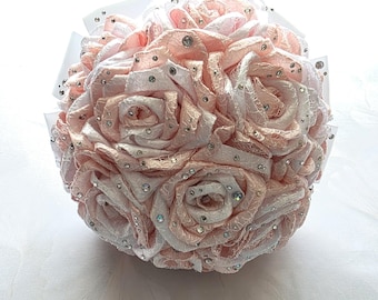 Satijnen rozenboeket | Bruidsboeket | Bloemen woondecoratie | Vrijgezellenfeest | Verjaardagsdecoratie