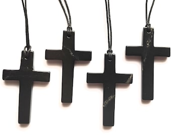 Shungite christelijk kruis met één hanger - EMV-bescherming en genezing
