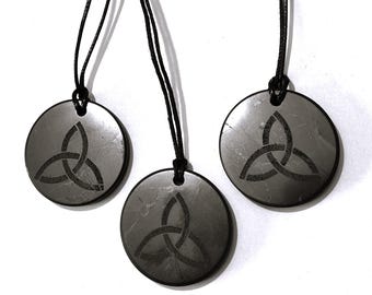 Shungite-hanger Triquetra One-ketting - EMV-bescherming en genezing