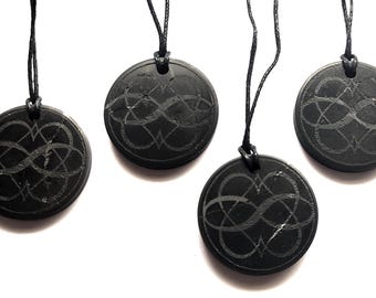 Shungite-hanger INFINITY LOVE gegraveerde ketting - EMV-genezing en bescherming
