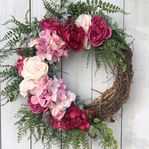Everyday wreath, spring or summer Grapevine wreath, all season wreath, wreath for front door, farmhouse decor, gift idea, Pink hydrangea