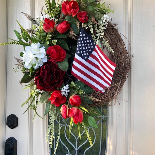 Patriotic wreath, 4th of July wreath, red white blue patriotic wreath, patriotic wreath for front door, Independence Day wreath, flag wreath