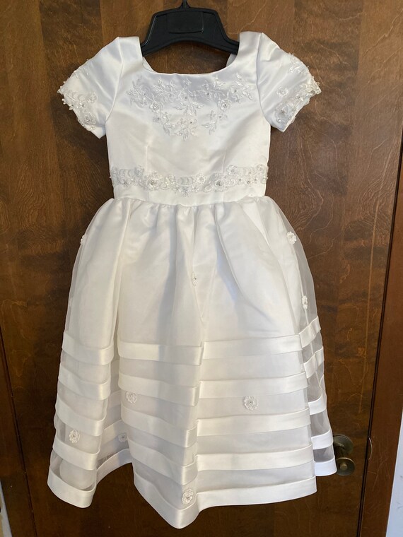 Size 5 white flower girl/ communion/special occasi