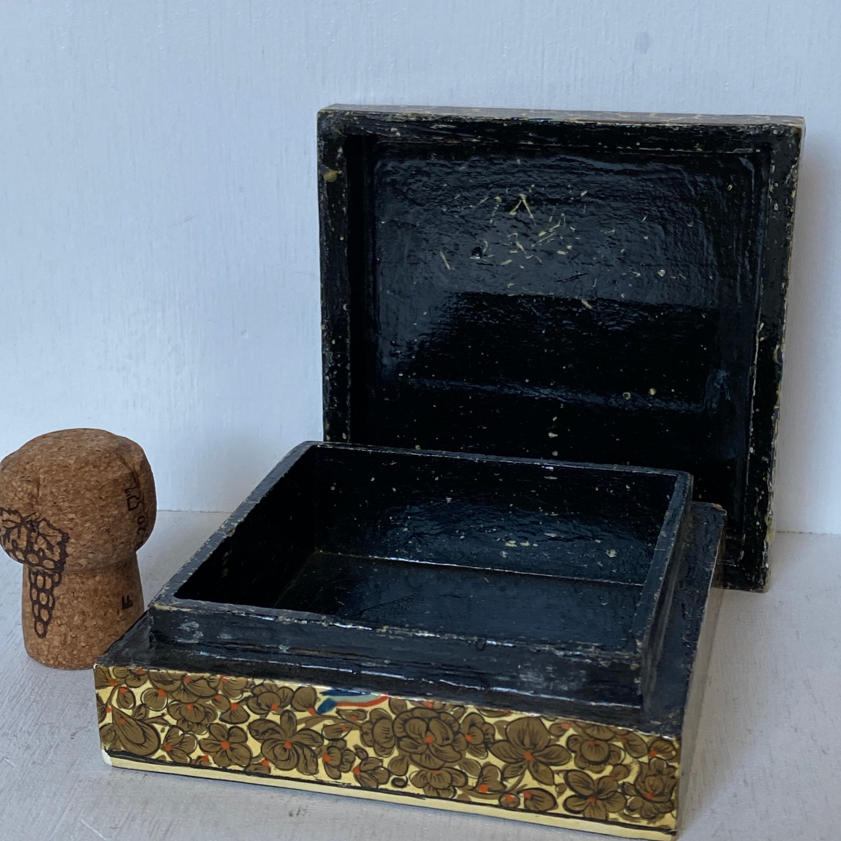 Vintage Paper Mache Kashmir Box Kashmir Trinket Box Paper Etsy