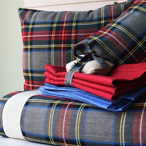 Christmas table rug, grey Christmas tablecloth, Christmas tartan, rectangular, Scottish, Plus size, customizable tartan tablecloth