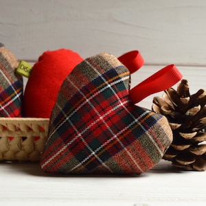 Set of 3 BEIGE red  tartan hearts Christmas decorations, Christmas accessories, tree decoration