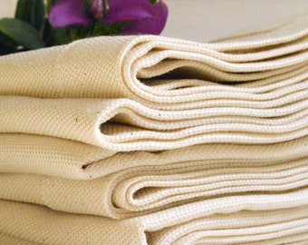 Set of 4 RUSTIC CREAM Pure Italian cotton napkin. Rustic cream color, can be coordinated with tablecloth. Easter tablecloth, great occasion