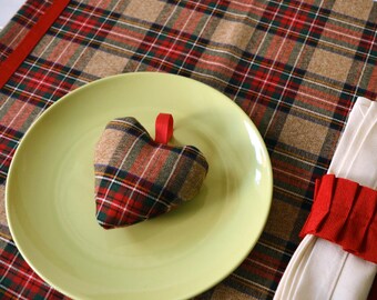 Tartan table runner, table runner, Christmas table runner, plaid table runner, plaid, table guide, red and natural, table runner set
